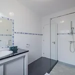 Holiday home Modern 3Br Home, Ac In All Rooms, Walk To 2 Beaches, Private Patio, Washer & Dryer Ribeira Grande