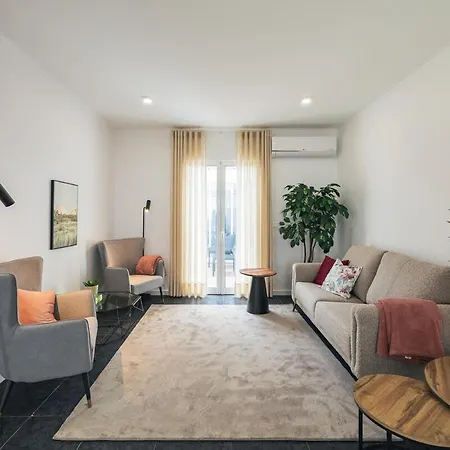 Modern 3br Home, Ac In Rooms, Walk To 2 Beaches, Private Patio, Washer & Dryer Ribeira Grande