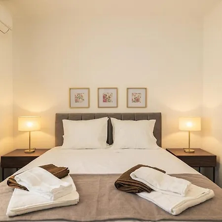 Modern 3br Home, Ac In Rooms, Walk To 2 Beaches, Private Patio, Washer & Dryer 펜션 *
