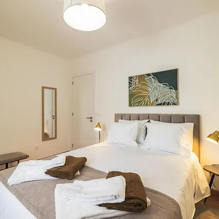 Сasa de vacaciones Casa Moderna - New Stylish With Private Outdoor Dining Patio, Ac, Washer And Dryer - Near & Shops *