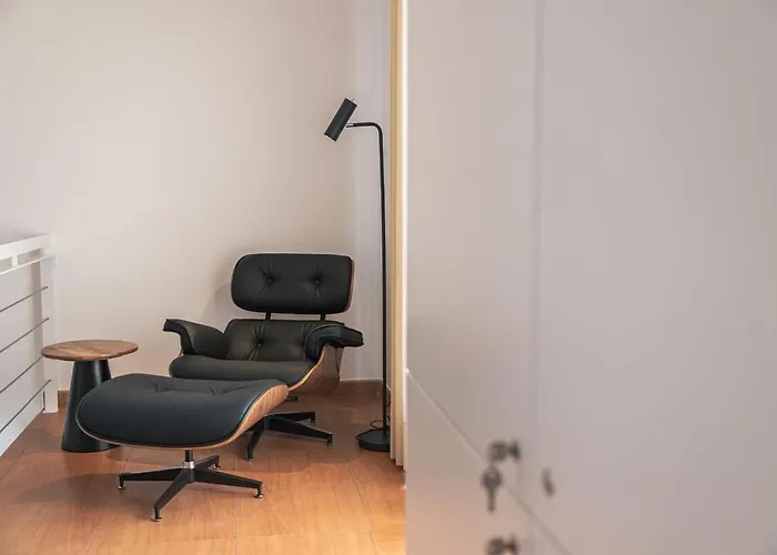 Dom wakacyjny Casa Moderna - New Stylish With Private Outdoor Dining Patio, Ac, Washer And Dryer - Near & Shops