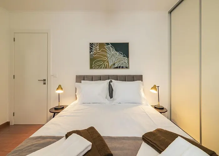 Casa Moderna - New Stylish With Private Outdoor Dining Patio, Ac, Washer And Dryer - Near & Shops *