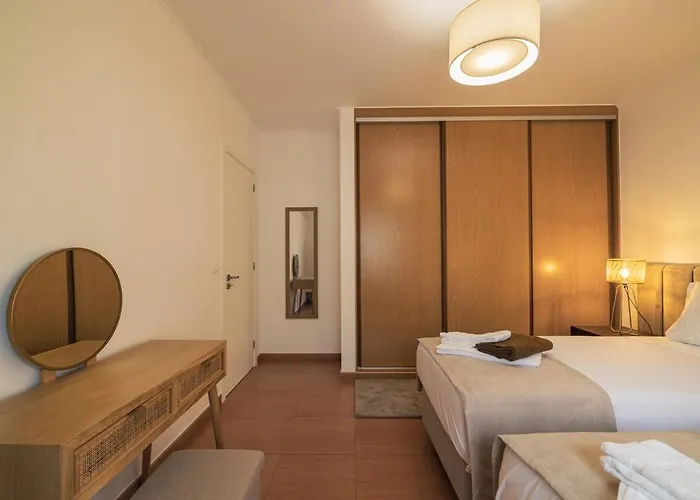 Casa Moderna - New Stylish With Private Outdoor Dining Patio, Ac, Washer And Dryer - Near & Shops